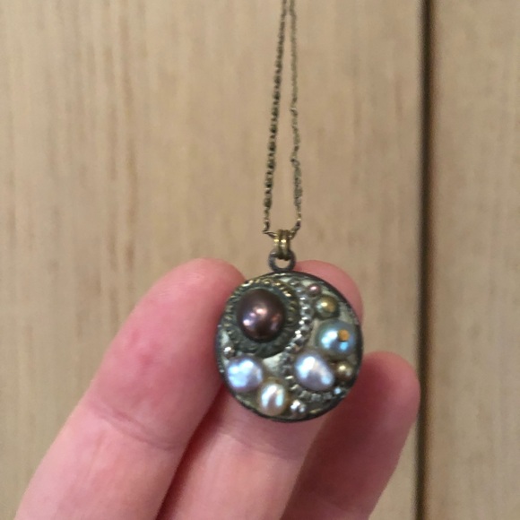 Michel Golan Jewelry necklace and earring set - Picture 3 of 6